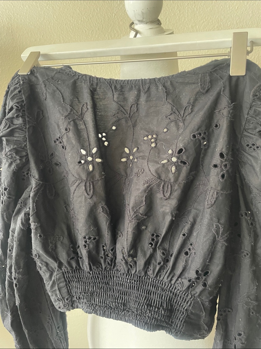 ZARA Black Eyelet V-Neck Cropped Blouse - Picture 10 of 12